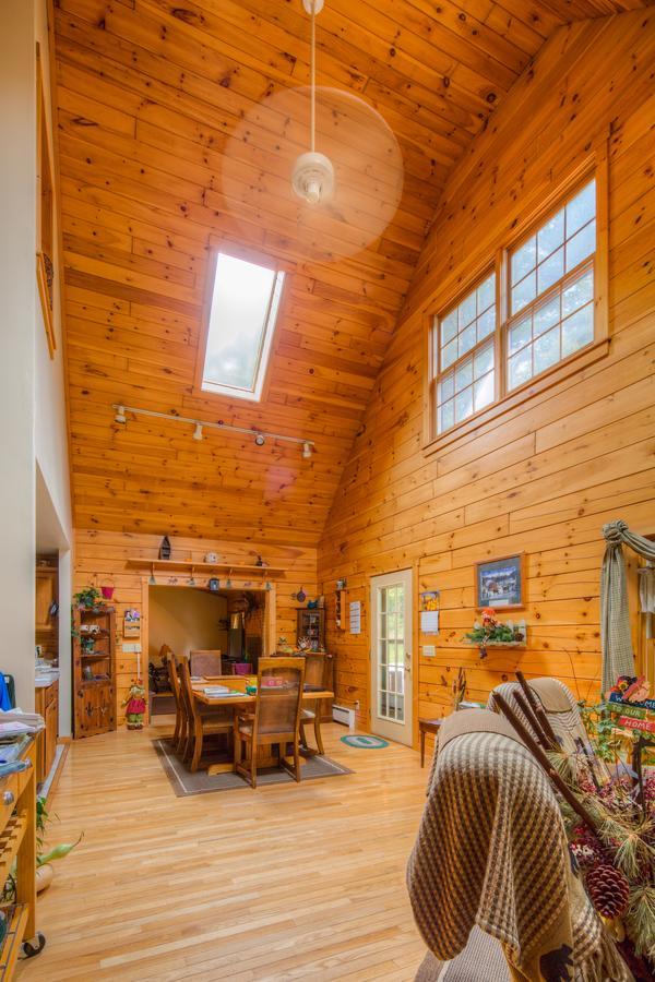 The Old Tioga Inn Bed And Breakfast Fairmount Springs Ngoại thất bức ảnh